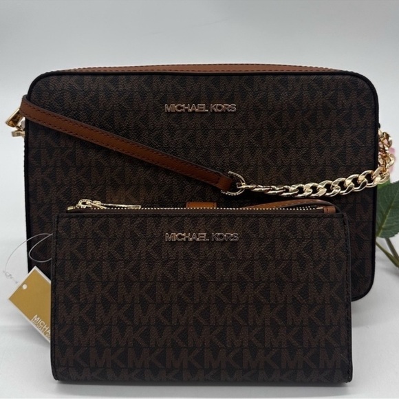 Michael Kors Large EW Crossbody Bag & Large Double Zip Wallet Brown - Picture 1 of 14